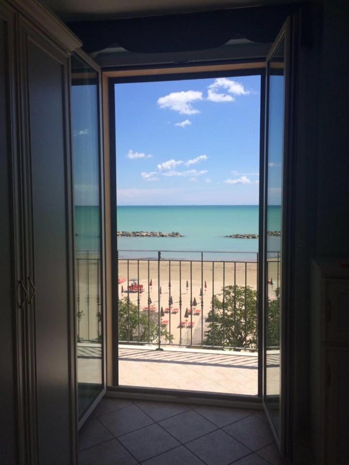 Hotel Capital Cupra Marittima Exteriér fotografie