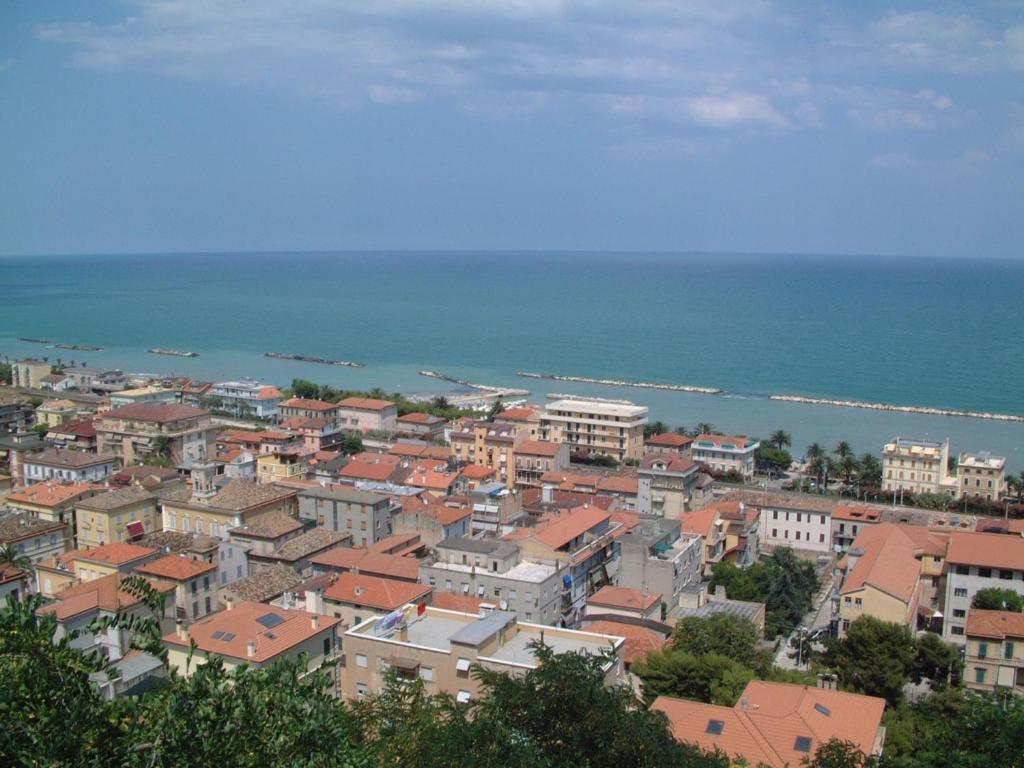 Hotel Capital Cupra Marittima Exteriér fotografie