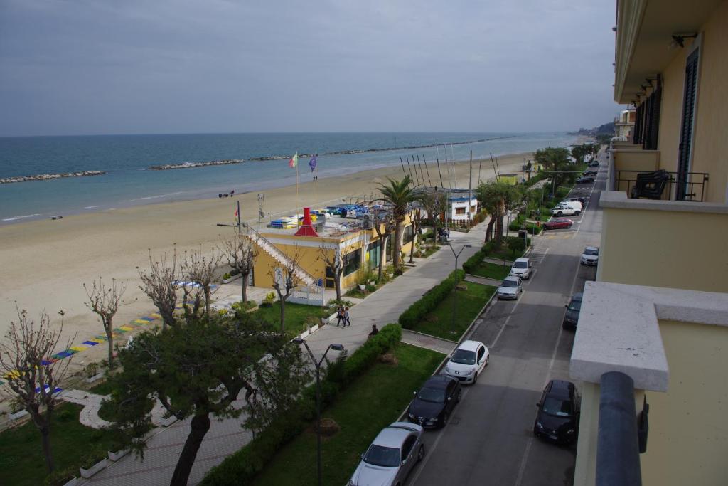 Hotel Capital Cupra Marittima Pokoj fotografie